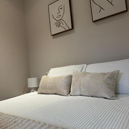 Richardson Deluxe Apartments - 3 Bed London Bagian luar foto